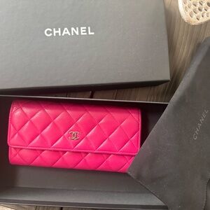 Chanel wallet